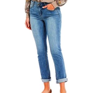 Democracy Girlfriend Jeans